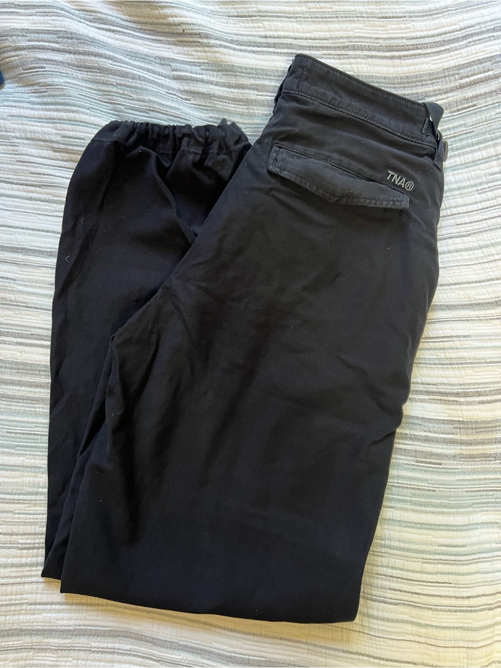Aritzia TNA Black Cargo Pants